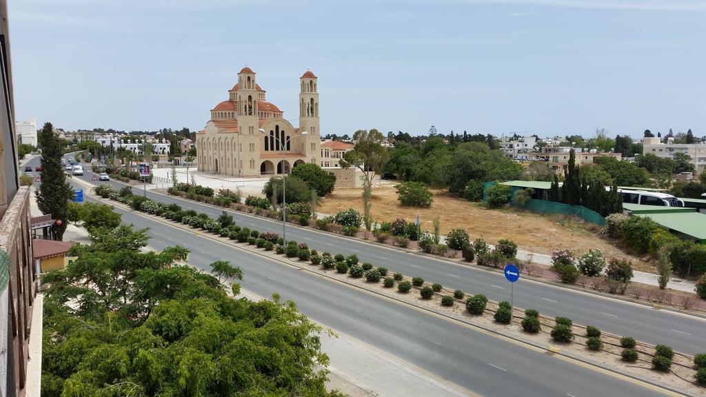 Adonis Apartment Pafos Dış mekan fotoğraf